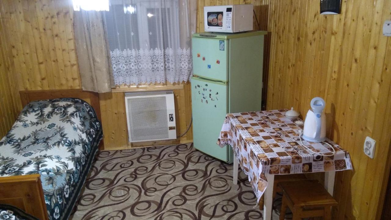 Базилік Люкс Leilighet Jaremtsje Eksteriør bilde